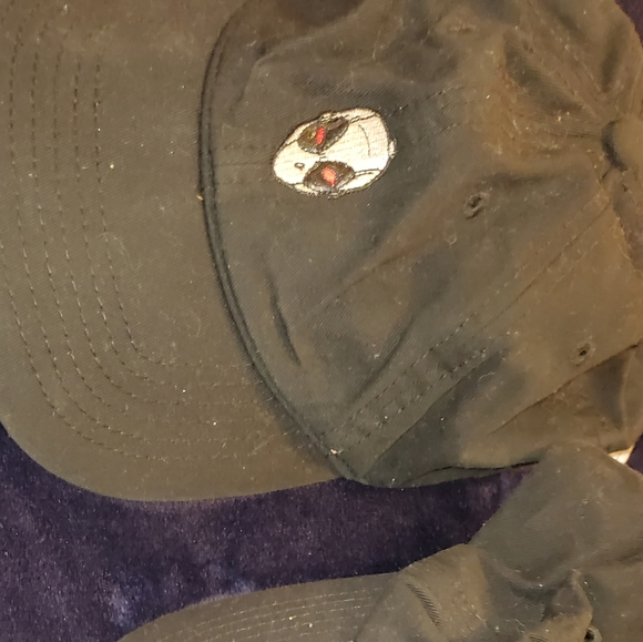 6 Hats - Picture 5 of 5